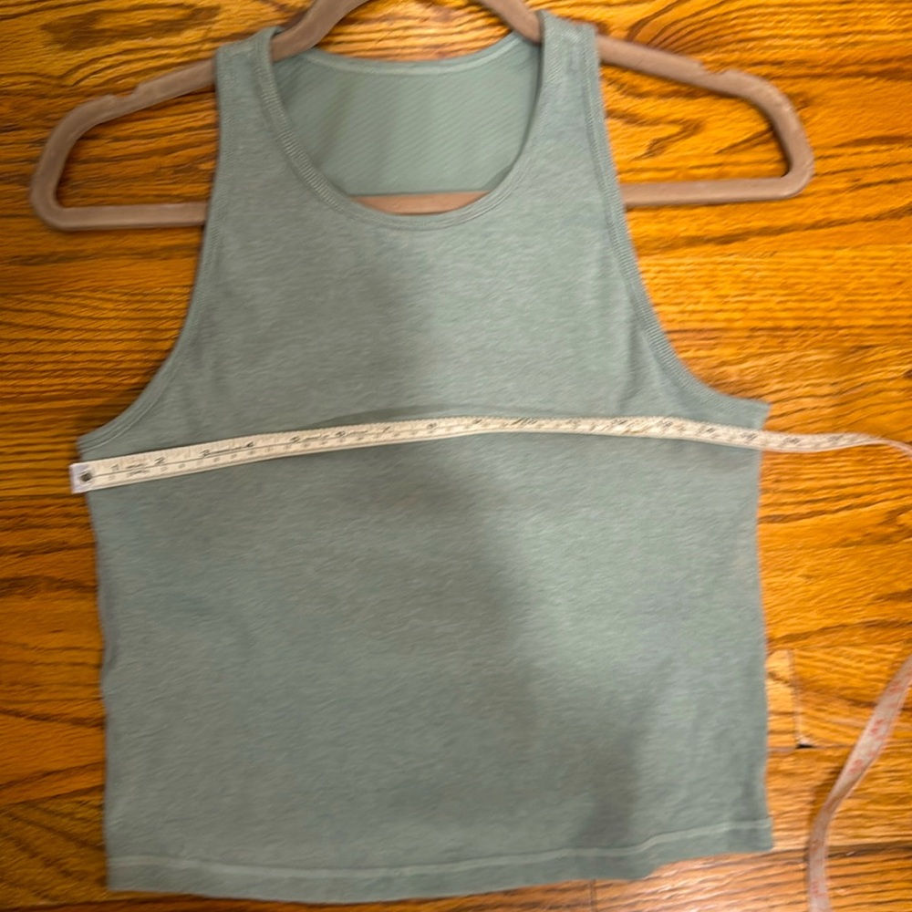 Vuori Women's Sage Green Cropped Tank Top - Picture 5 of 6